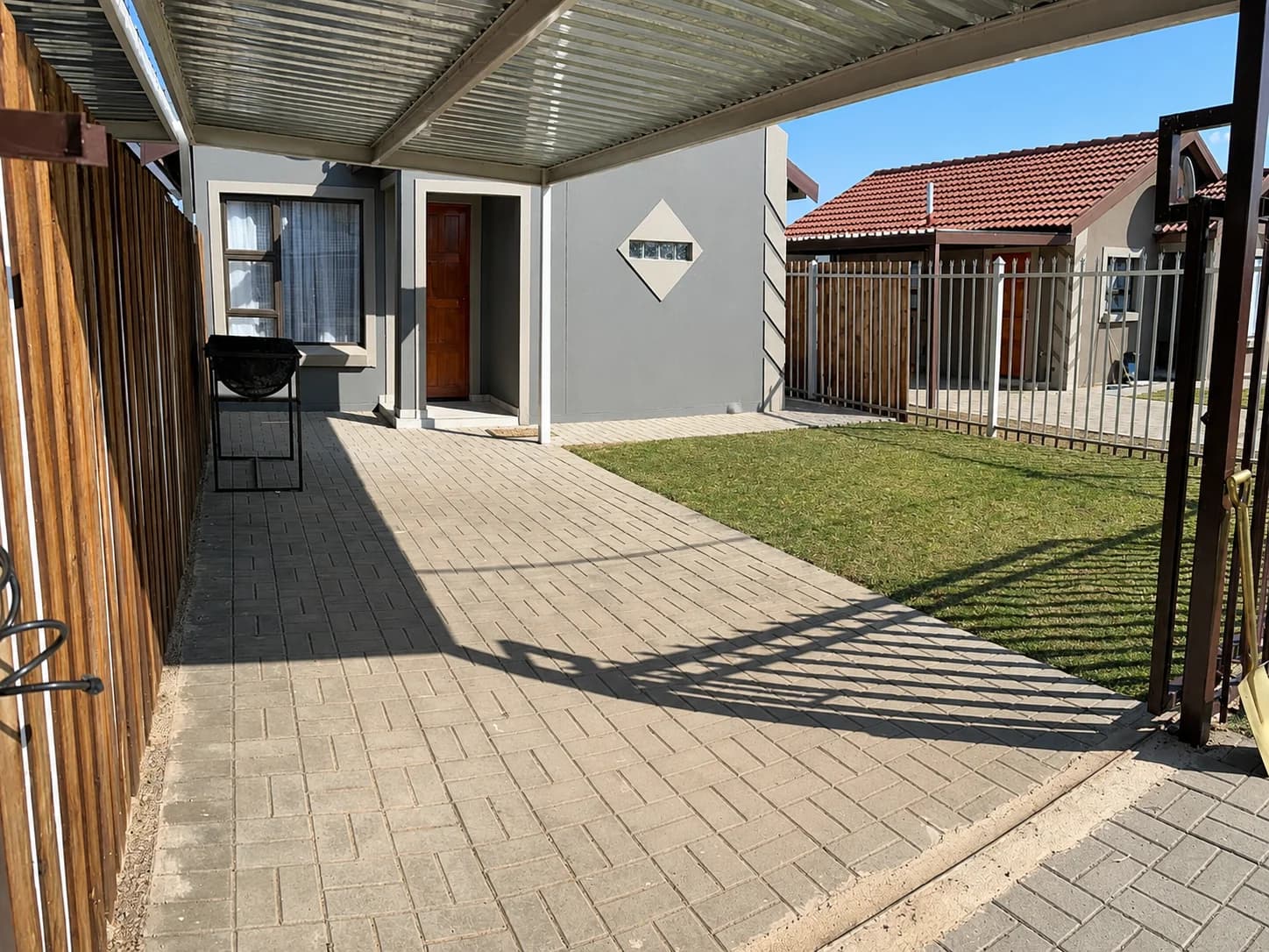 MV Self-Catering Linden
