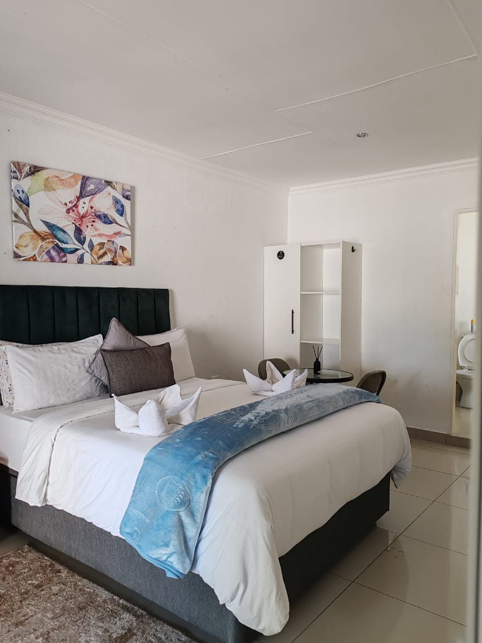 Room 8